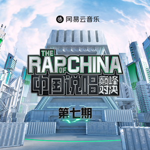 被学长抱进小树林c个爽男男视频
